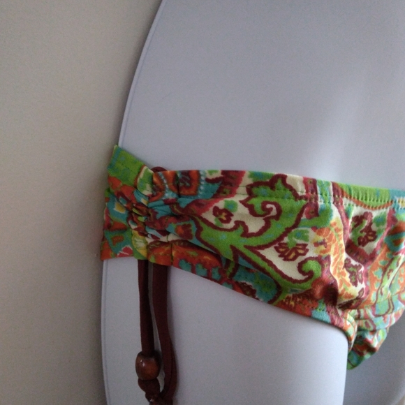 Rare Lisa Curren for Urban Outfitters Ruched Paisley Swimsuit - Picture 5 of 7